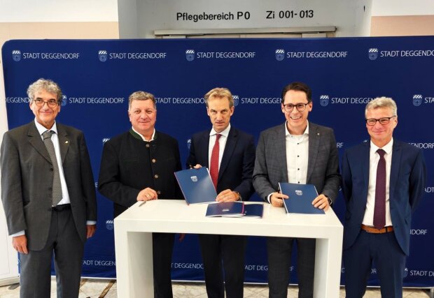 Unterzeichnung Medizincampus Deggendorf
